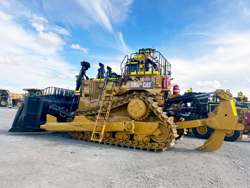 SEE Fleet D11 Dozer